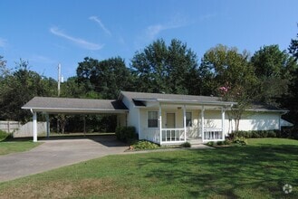Building Photo - 4440 Matthew Ct