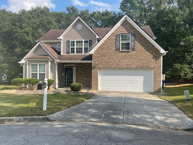 Building Photo - 2432 Temple View Dr
