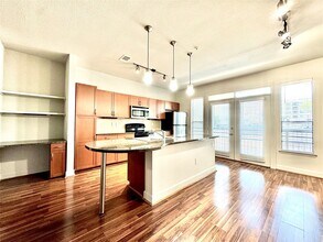 Building Photo - 3333 Weslayan St Building Photo - 3333 Weslayan St