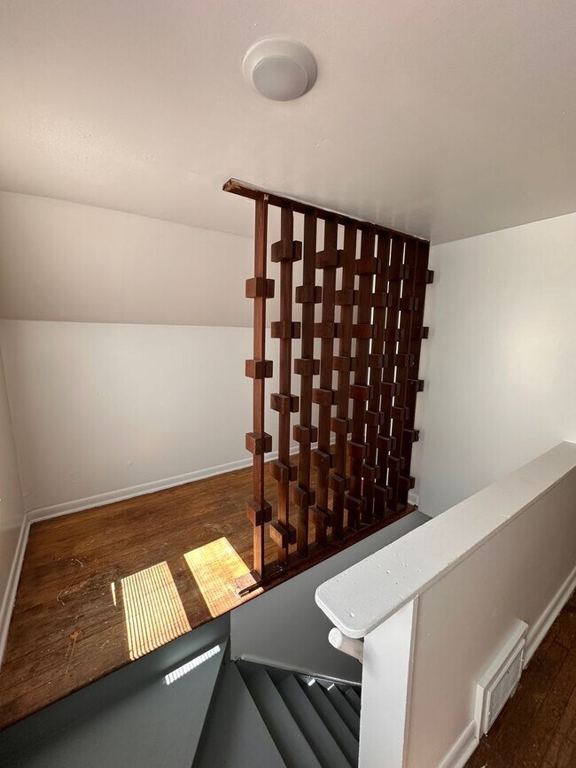 Foto del edificio - 210 Perrin St