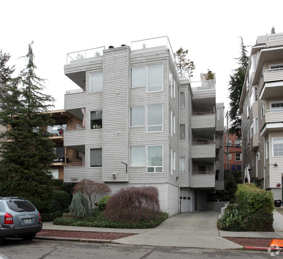 Primary Photo - Yale Apartments