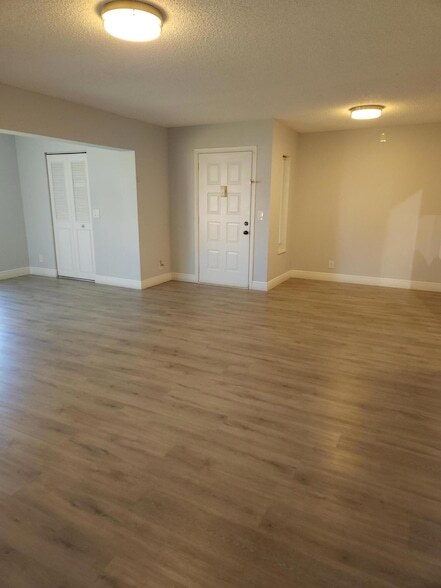 Foto del edificio - 502 Shady Pine Way