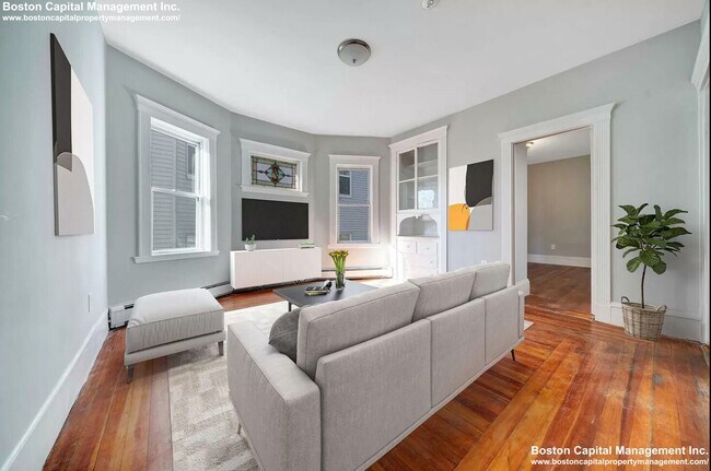 Foto del edificio - 72 Ridgewood St