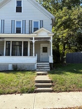 Building Photo - 35 Center St