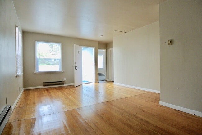 Building Photo - 2333 N 116th St