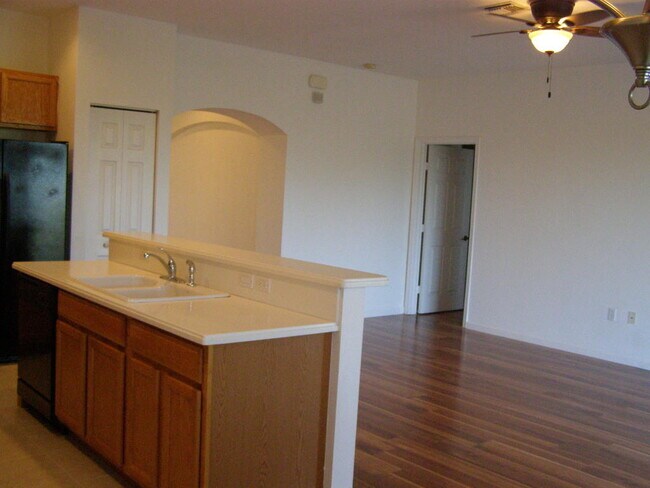 Building Photo - 7534 SW Herrington Ln