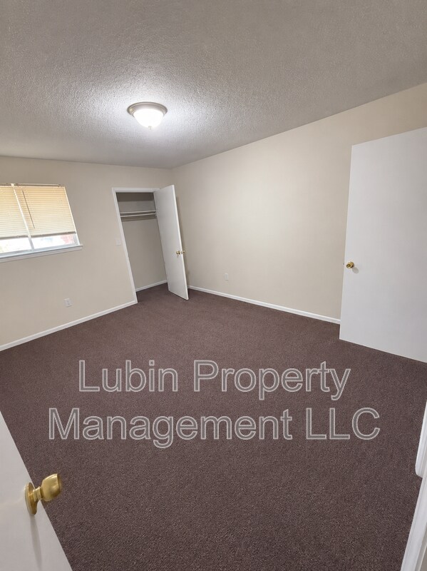 Foto del edificio - 3579 Fox Meadows Rd