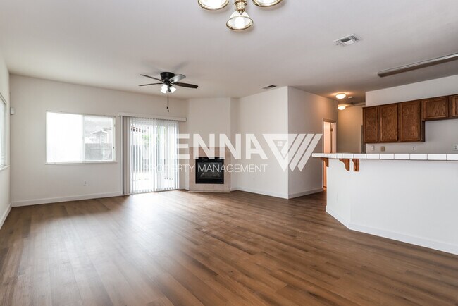 Building Photo - 1994 Expedition Way