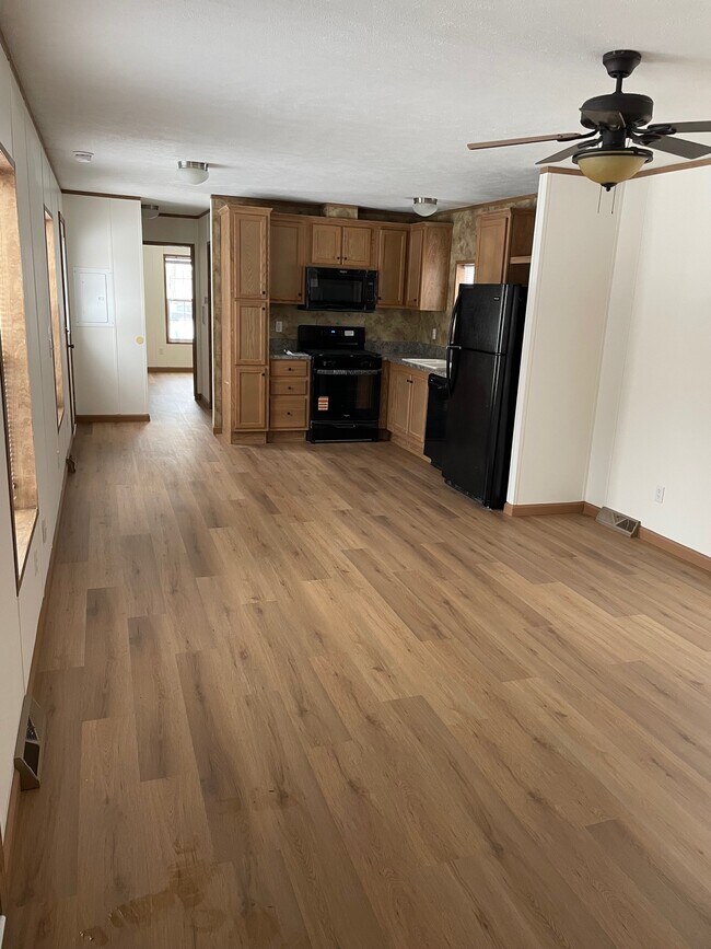 Foto del edificio - 25 John Ln