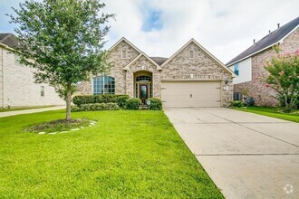 Building Photo - 16802 Village View Trail