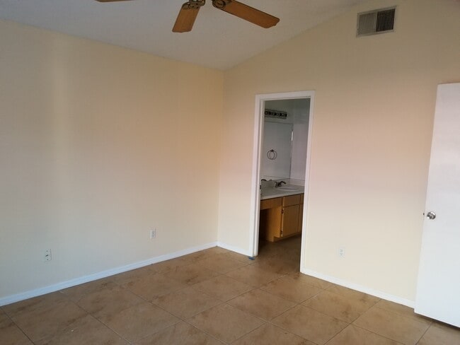 Building Photo - 7338 Marseille Cir