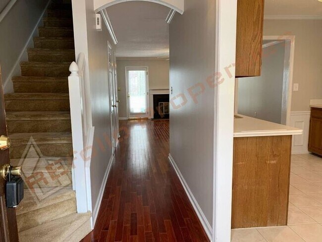 Foto del edificio - Charming 2-Story 2 BR Townhome @ Paxton To...