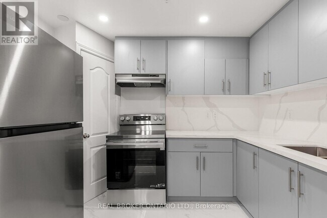 Photo du bâtiment - 392 Clarkson Gate