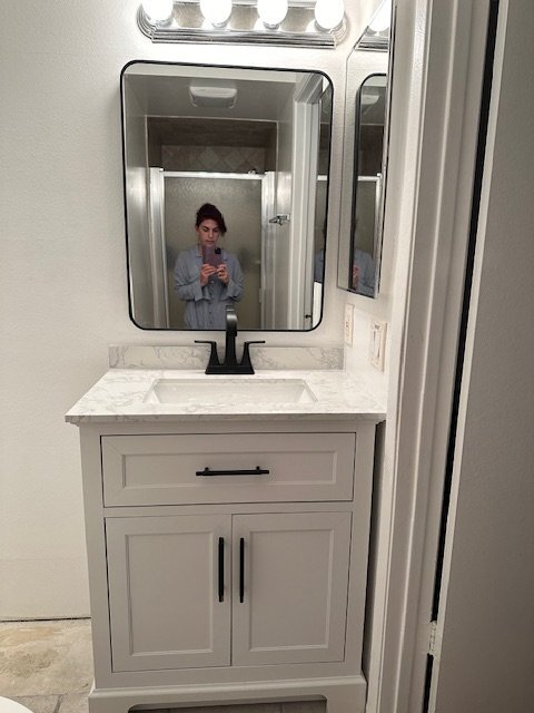 Foto del edificio - 8848 Willis Ave