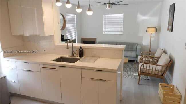 Foto del edificio - 3231 SW 25th St
