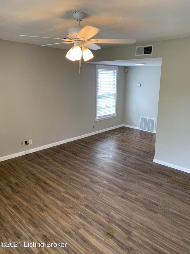 Building Photo - 2709 Grinstead Dr