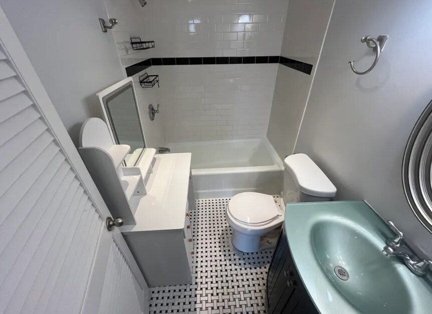 *Pictures are representative samples of the advertised unit. In some cases, the actual units you tou - 119 Beacon St