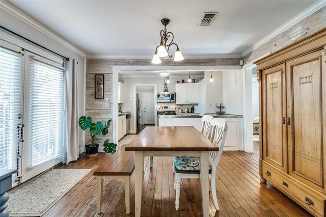 Building Photo - 2824 Lee St