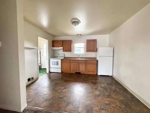 Foto del edificio - 4041 Goodell Ln