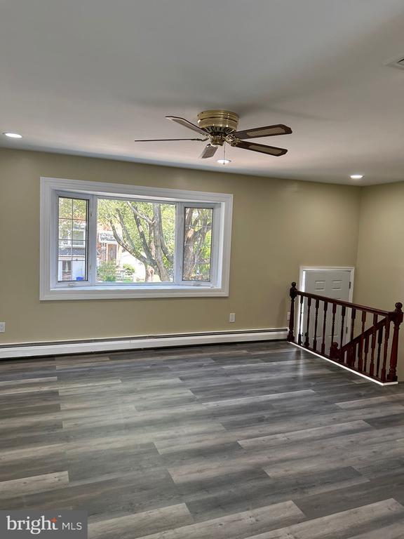 Building Photo - 10804 Rayland Rd