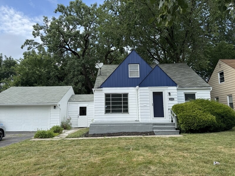 18801 Invermere Ave Cleveland, OH 44122 – photo 1