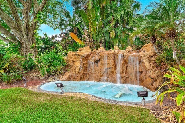 Foto del edificio - 22913 Ironwedge Dr