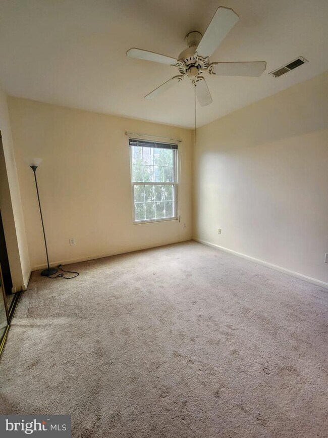 Building Photo - 46608 Drysdale Terrace