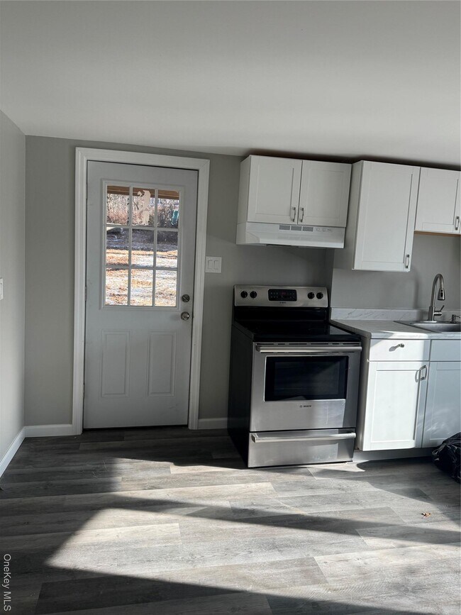 Foto del edificio - 654 Milltown Rd