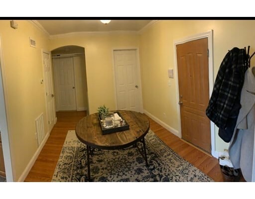 Building Photo - 88 Olney St