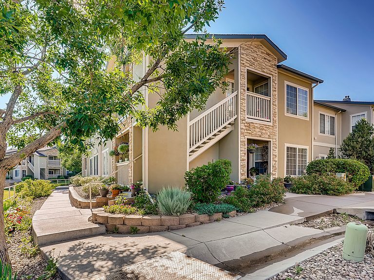 9904 E Carolina Cir Unit 202, Aurora, CO 80247 Condo for Rent in