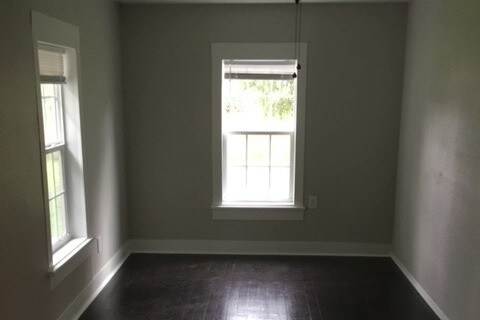 Primary Photo - 235 S Pittsburg Ave