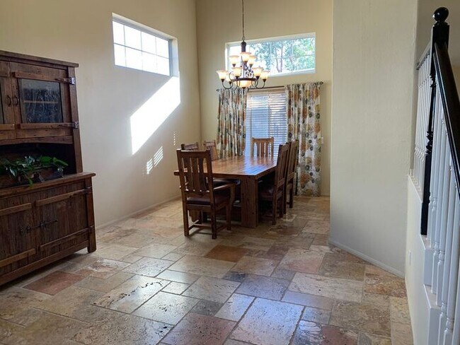 Building Photo - 30665 Yosemite Dr