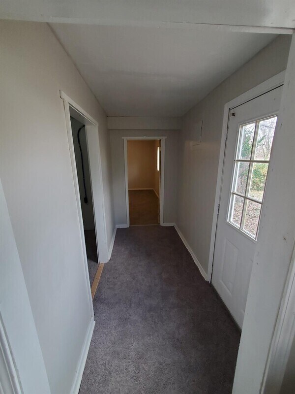 Building Photo - 1429 Vero Dr