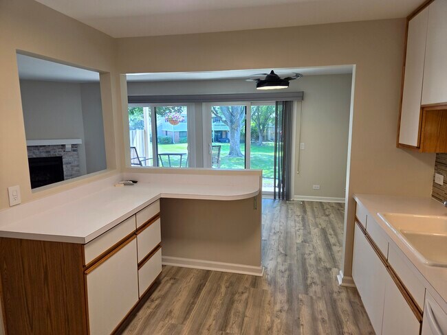 Isla de cocina - 301 Pembridge Ln