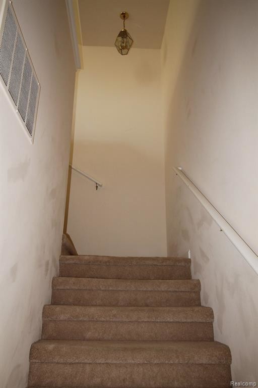 Building Photo - 16324 Chatham Dr