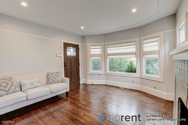 Building Photo - 3 br, 1.5 bath House - 5624 Market Street,...