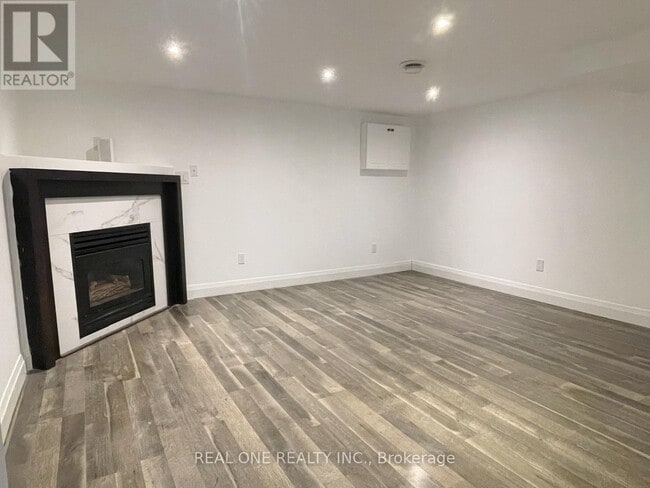 Building Photo - 1074 Upper Sherman Ave