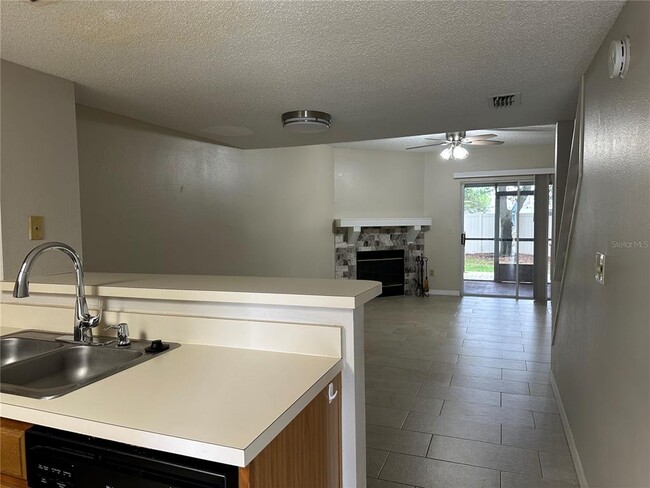 Foto del edificio - 8713 Liberty Pl