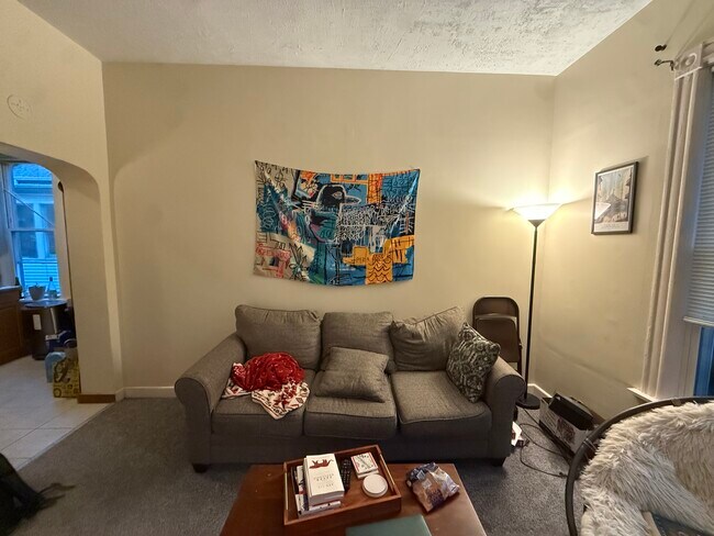Foto del edificio - 637 E Otjen St