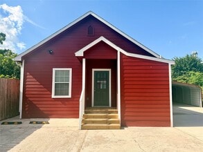 Building Photo - 1147 Norham St