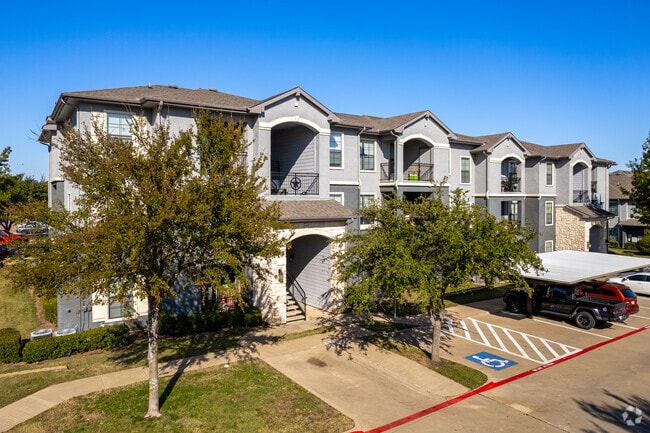 Building Photo - Northside on Travis