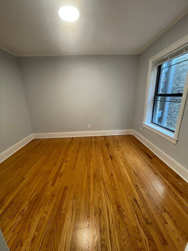 Foto del edificio - 7331 N Honore St