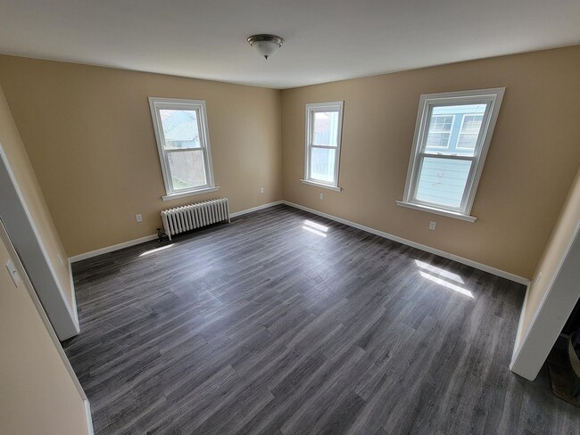 Foto del edificio - 250 N 2nd Ave