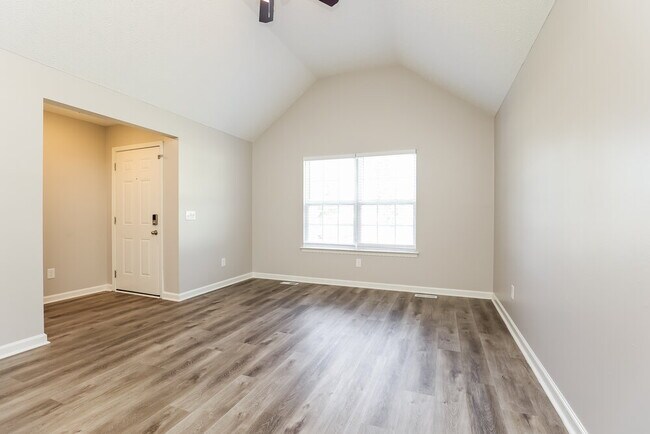 Building Photo - 2718 Lincoya Dr