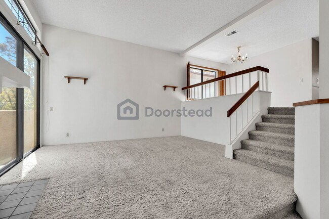 Building Photo - 1 Deerpath Pl