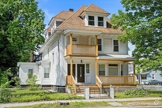 Building Photo - 480 White St