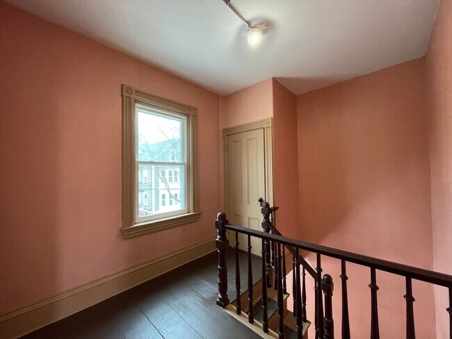 Building Photo - 41 Pitman St