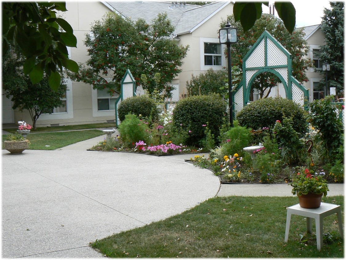 Primary Photo - Anthonian Court