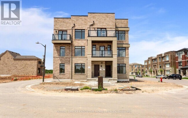 Building Photo - 3095 Robert Lamb Blvd