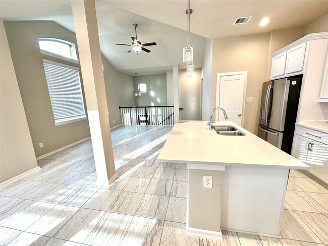 Building Photo - 9442 Starlight Oak Dr